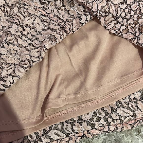 Pink and black M dress - Picture 4 of 4